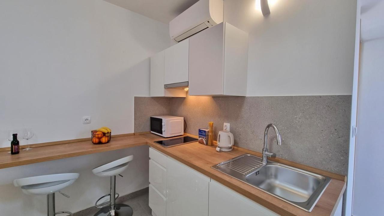 Apartmani Pavlovic Krk Town Exterior photo