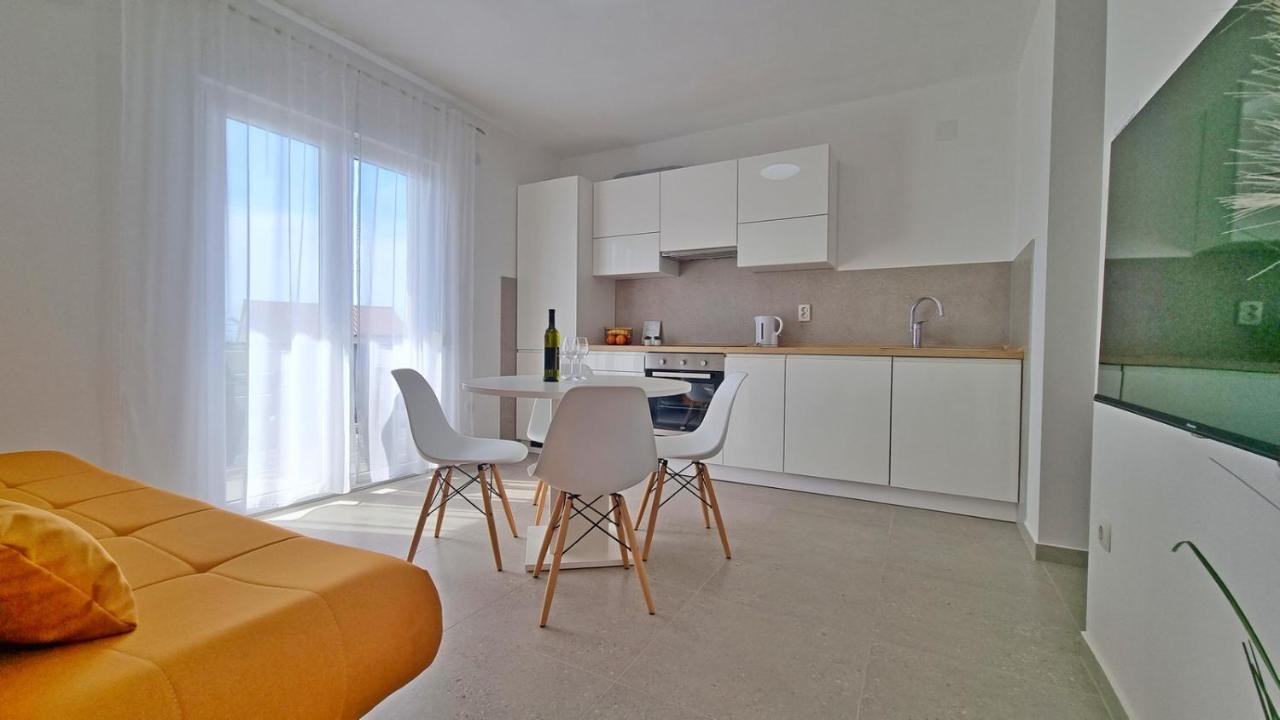 Apartmani Pavlovic Krk Town Exterior photo