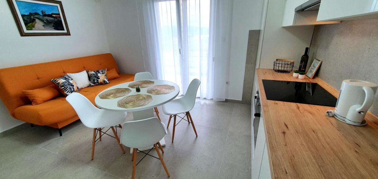 Apartmani Pavlovic Krk Town Exterior photo