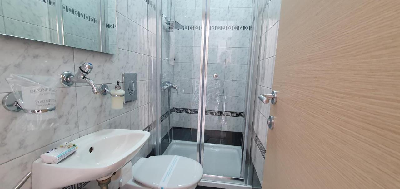 Apartmani Pavlovic Krk Town Exterior photo