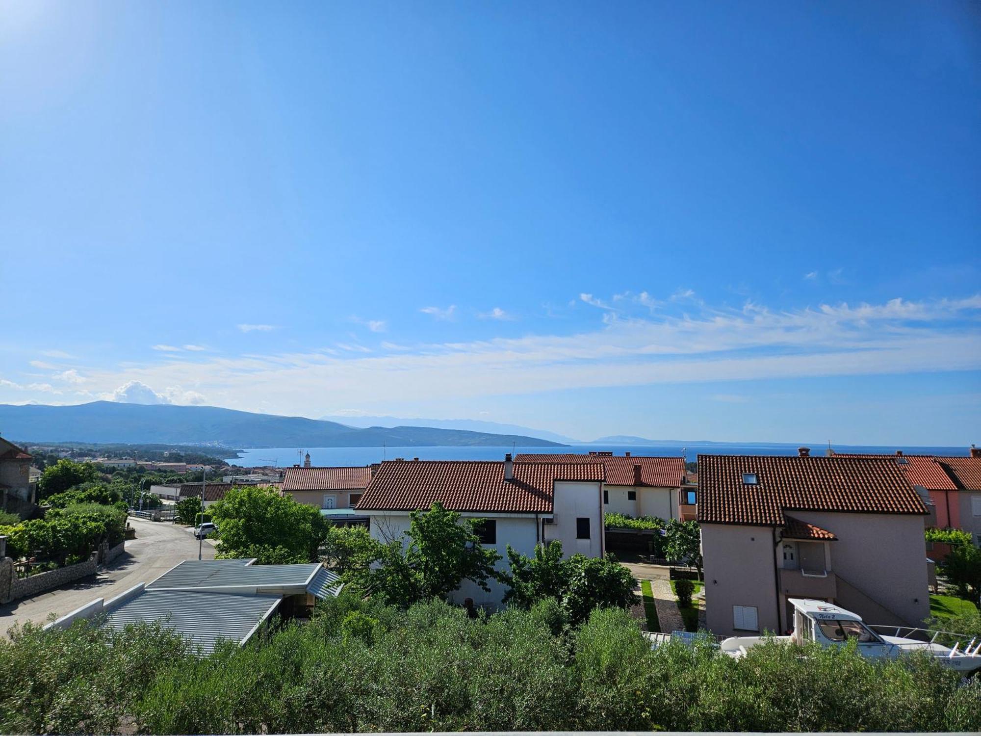 Apartmani Pavlovic Krk Town Exterior photo