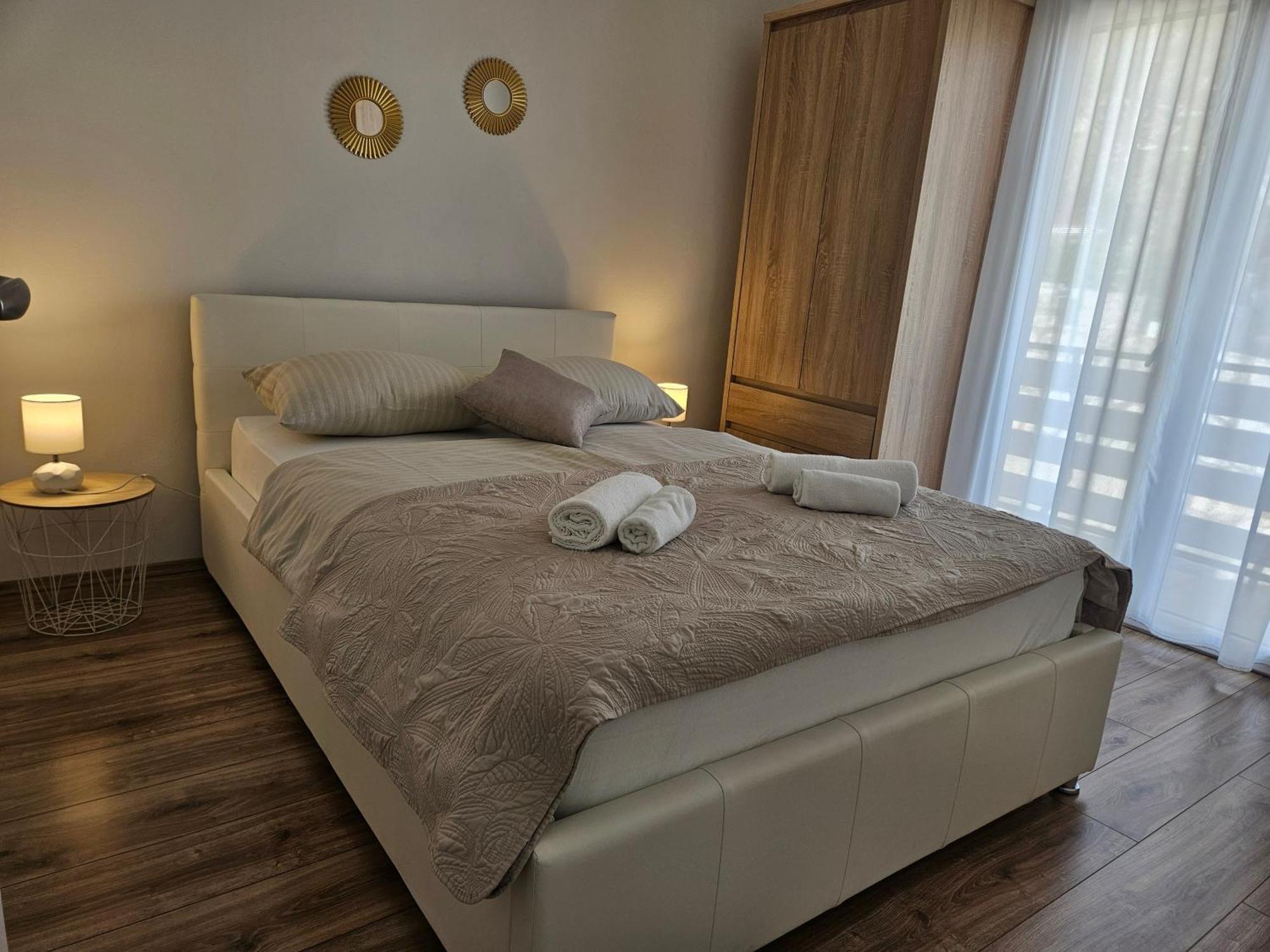 Apartmani Pavlovic Krk Town Exterior photo